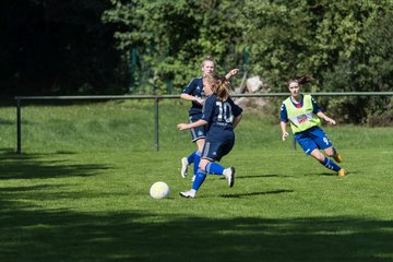 Bild 21 - B-Juniorinnen VfL Pinneberg - HSV : Ergebnis: 1:4